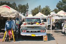 Load image into Gallery viewer, LA Flea II (11&#39;&#39; x 17&#39;)
